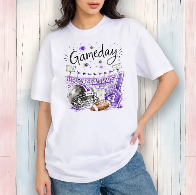 Avery Lane Gifts Gameday Football Black Purple t-shirt hvid bomuld
