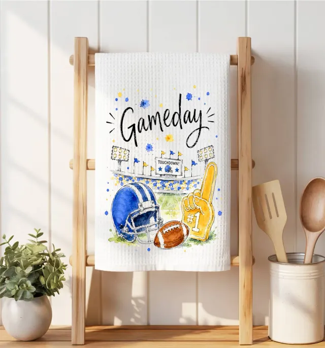 Avery Lane Gifts Gameday Football Royal Blue Gold viskestykke