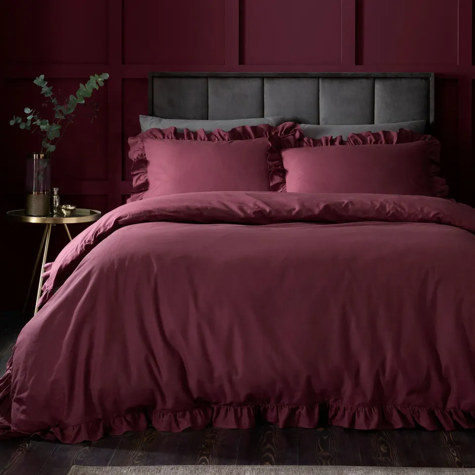 Ulster Weavers Cassia Frill sengetøjssæt bomuld berry
